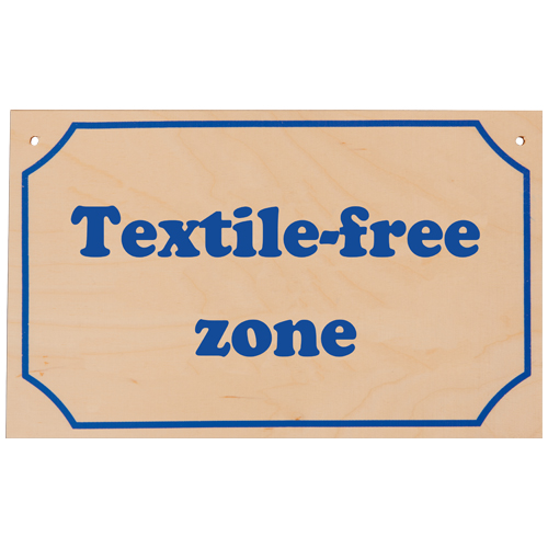 Schild "Textilfreie Zone", Englisch