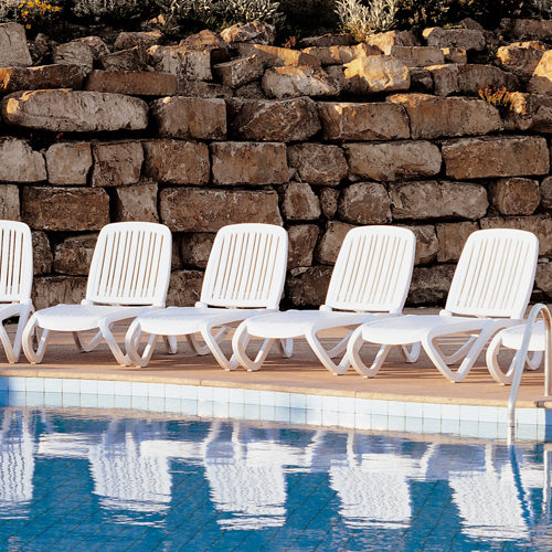 Vollkunststoffliege "Tropico", weiß